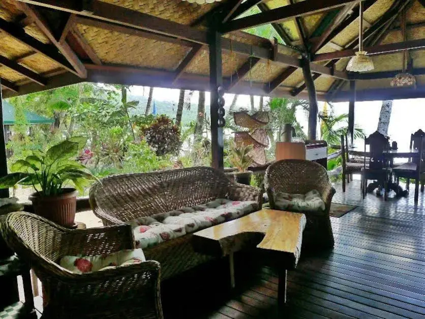 Elsas Cottage & Restaurant