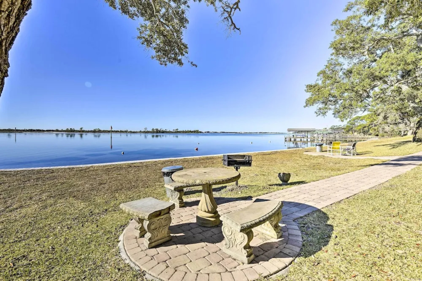 Waterfront Community w/ Perks: Mary Esther Condo