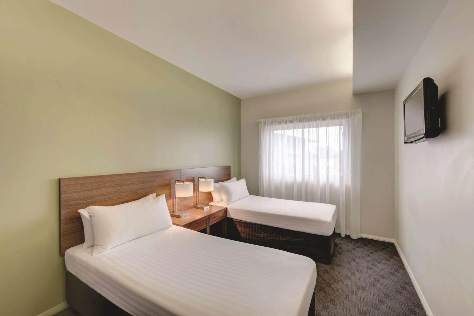 Mantra Hobart Airport