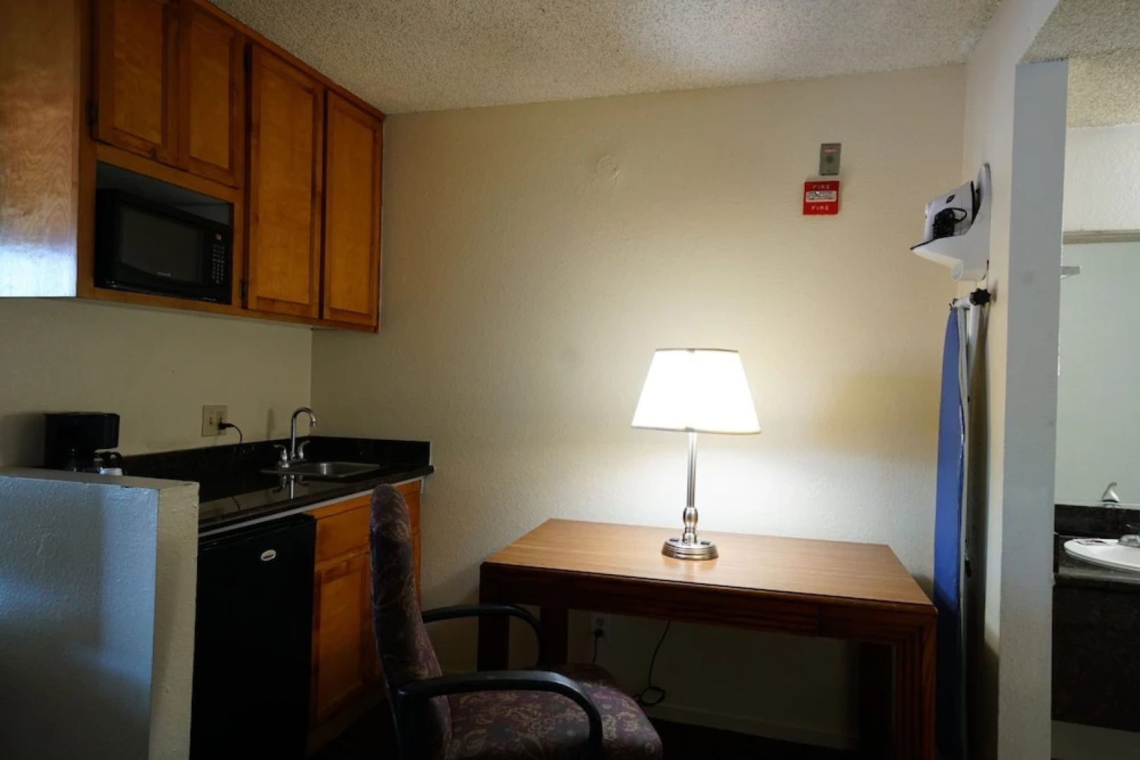 Ambassador Inn Fresno