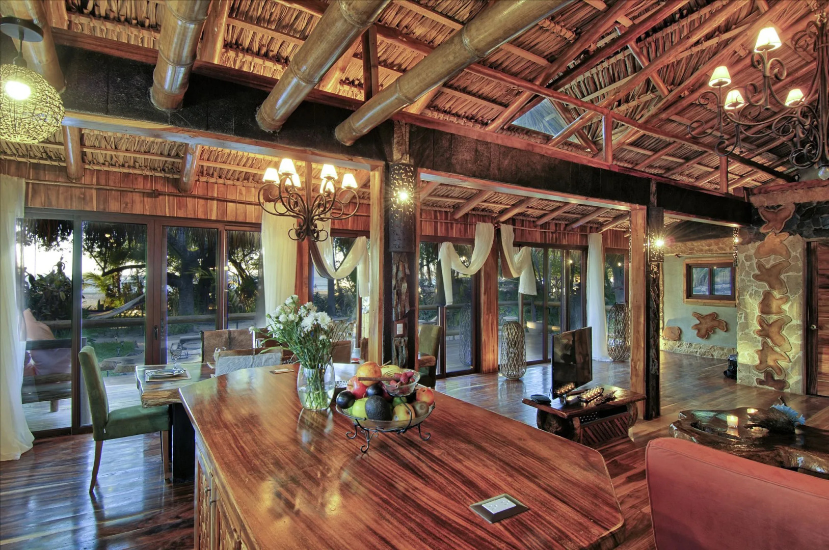 Ocho Artisan Bungalows - Adults only