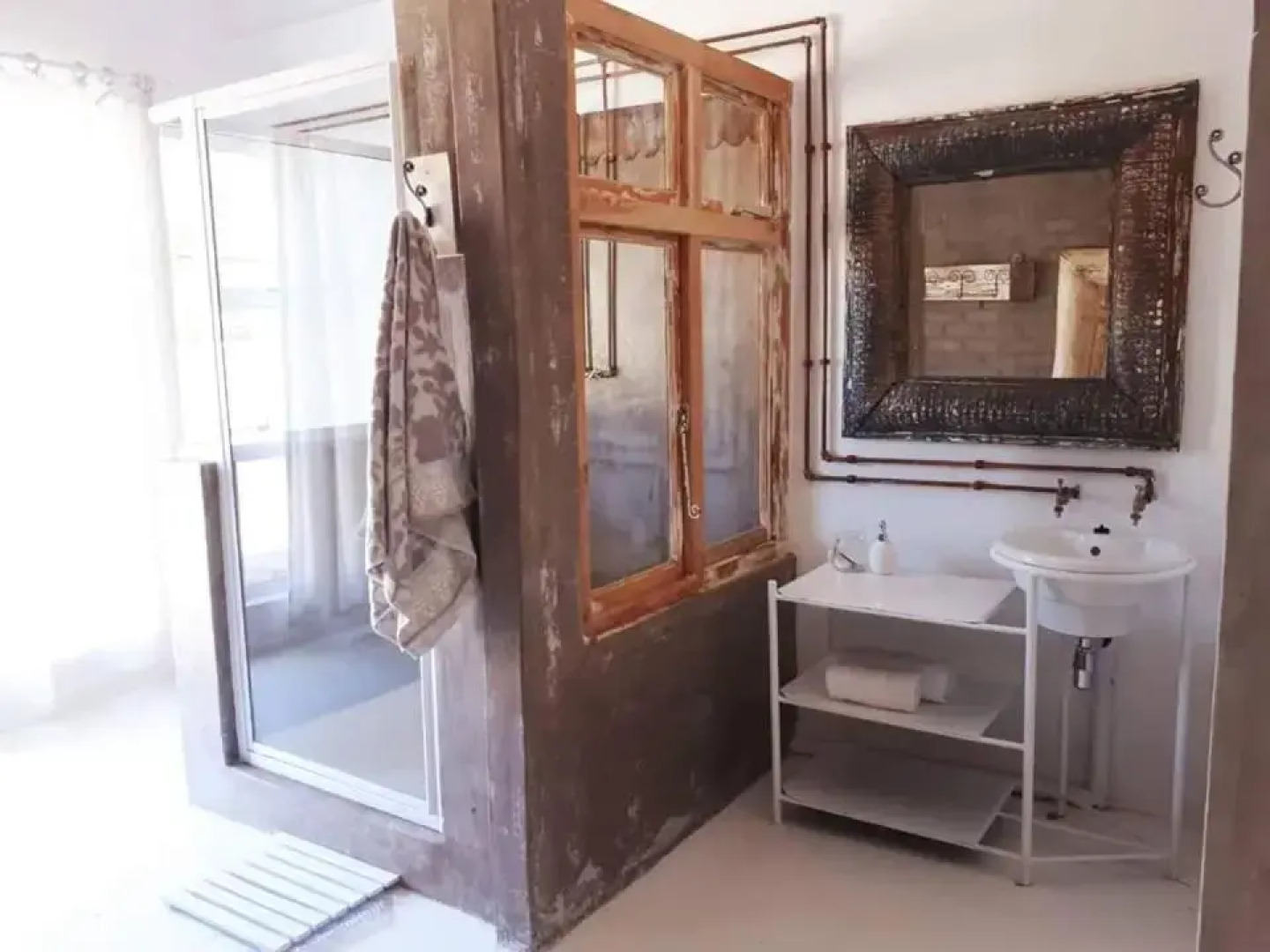 The Last Eve Guesthouse