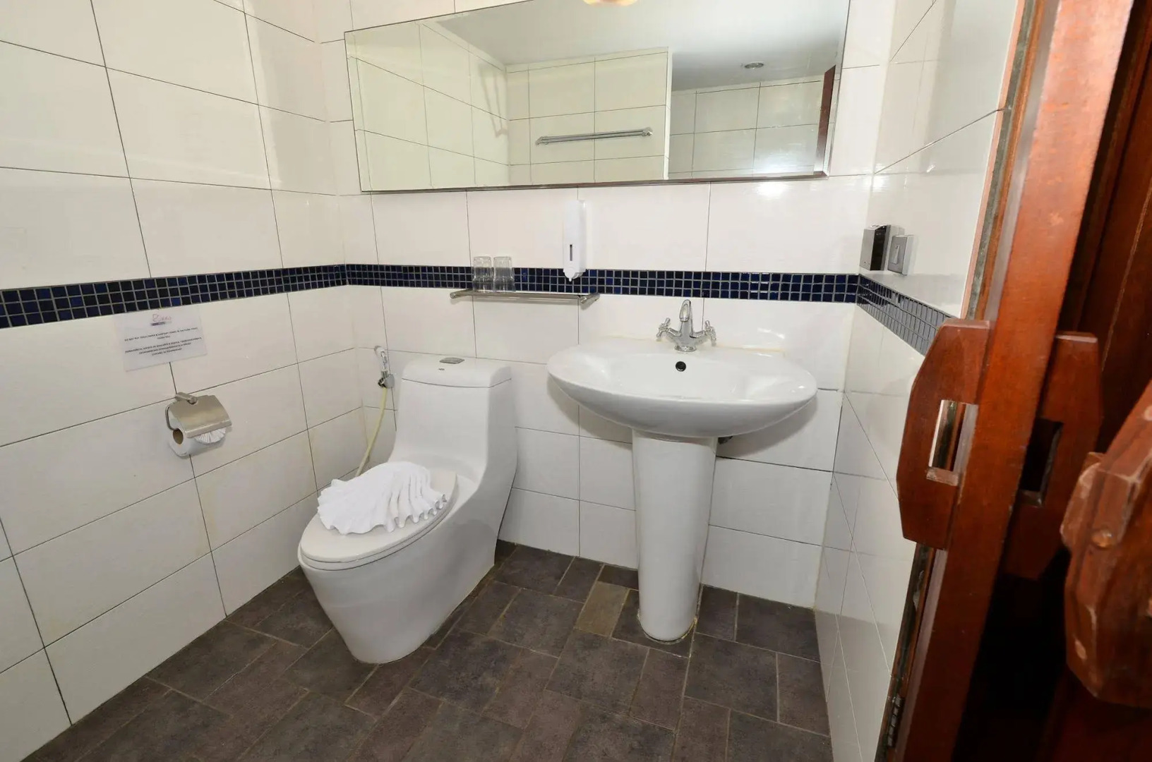 Lap Roi Karon Beachfront