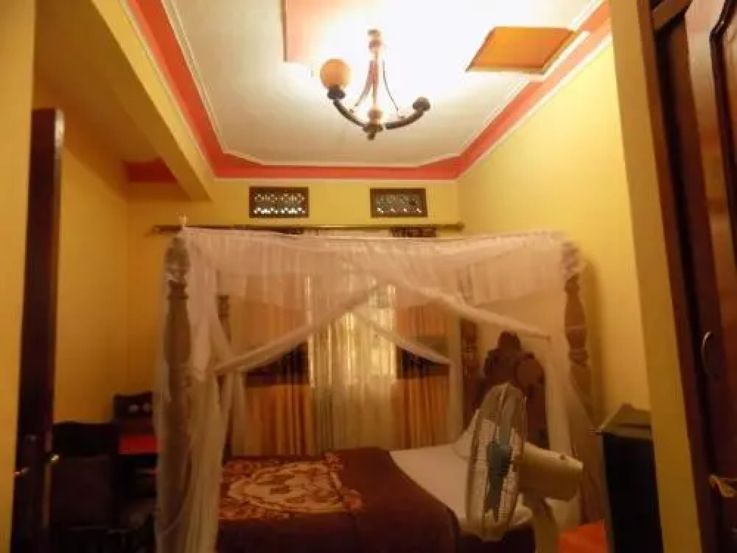 P Panorama Suites Hotel