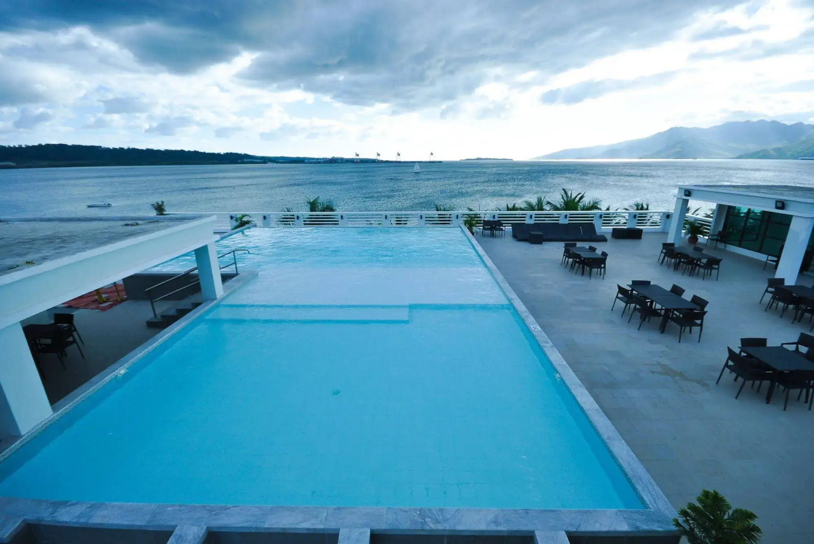 Terrace Hotel Subic Bay