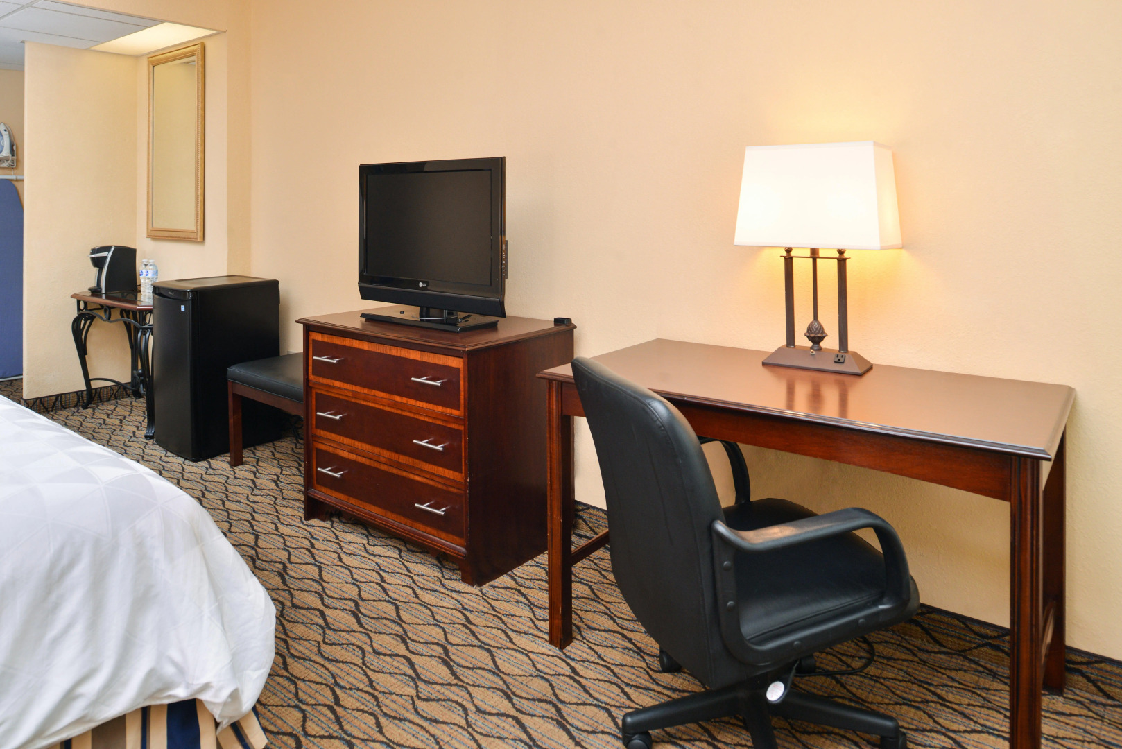 Holiday Inn & Suites Chicago - Downtown by IHG