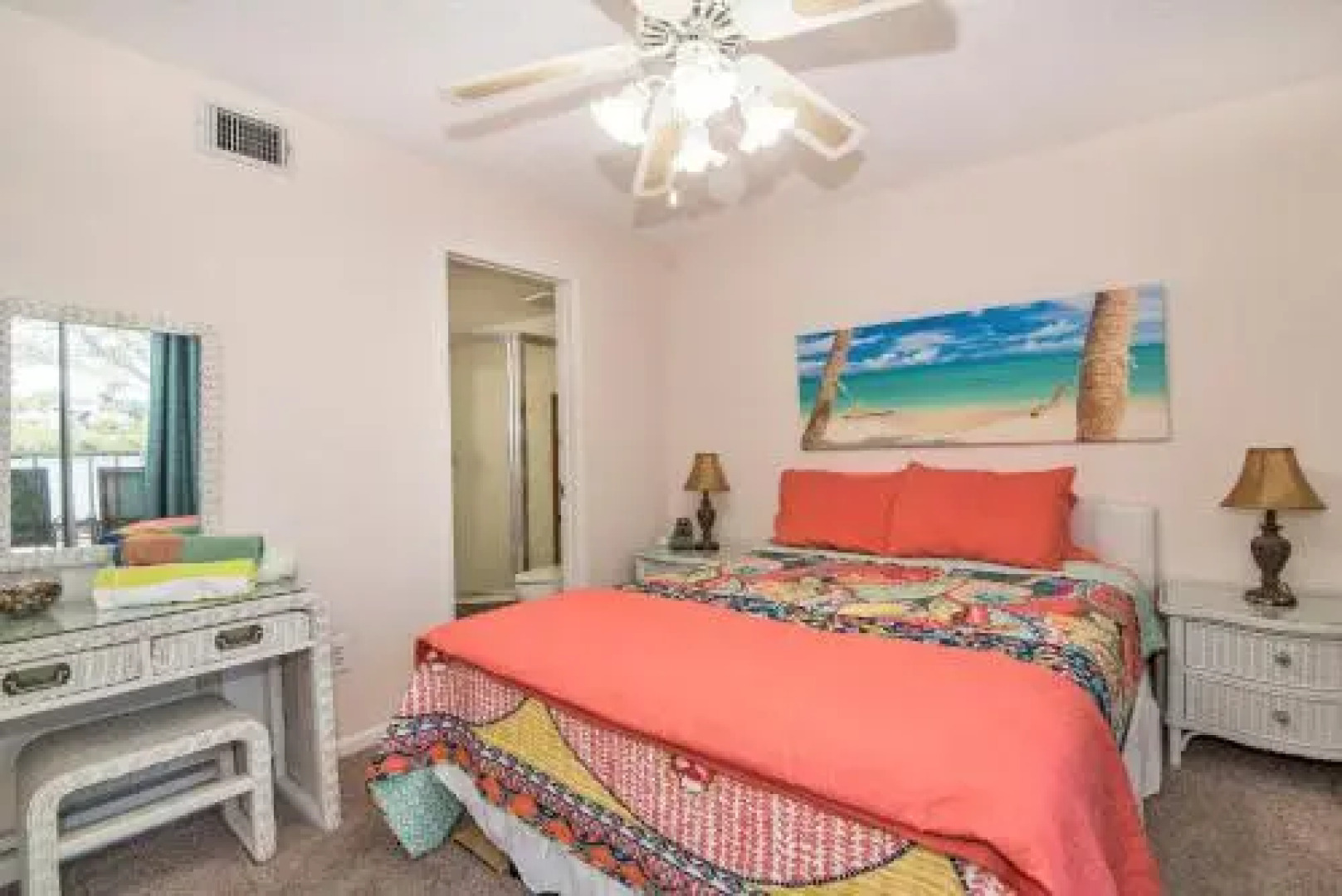 Joyce's Beachfront Suite 3