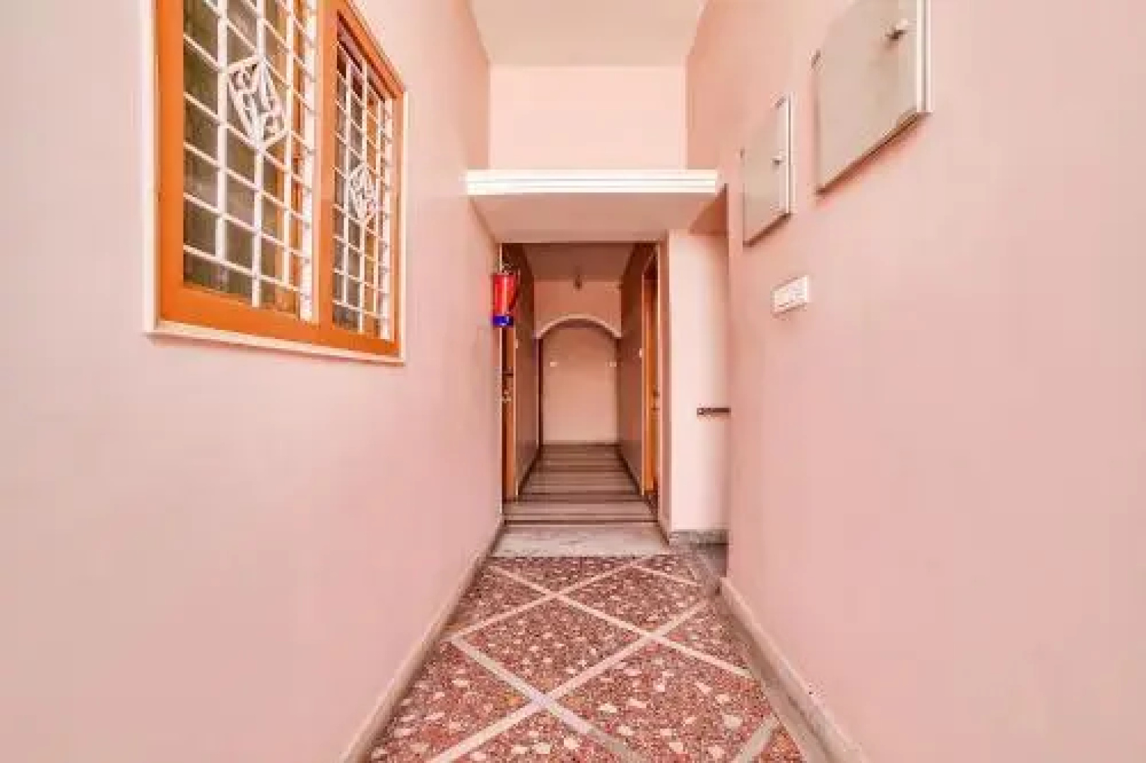 OYO 65103 Hashmi Residency