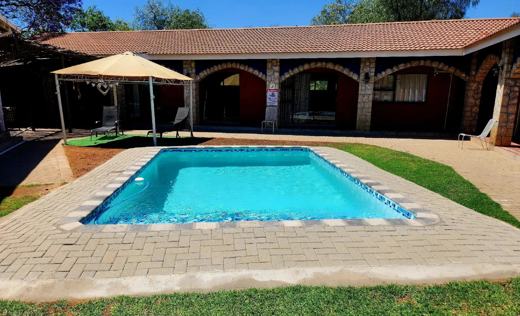 Villa Mexicana Guesthouse