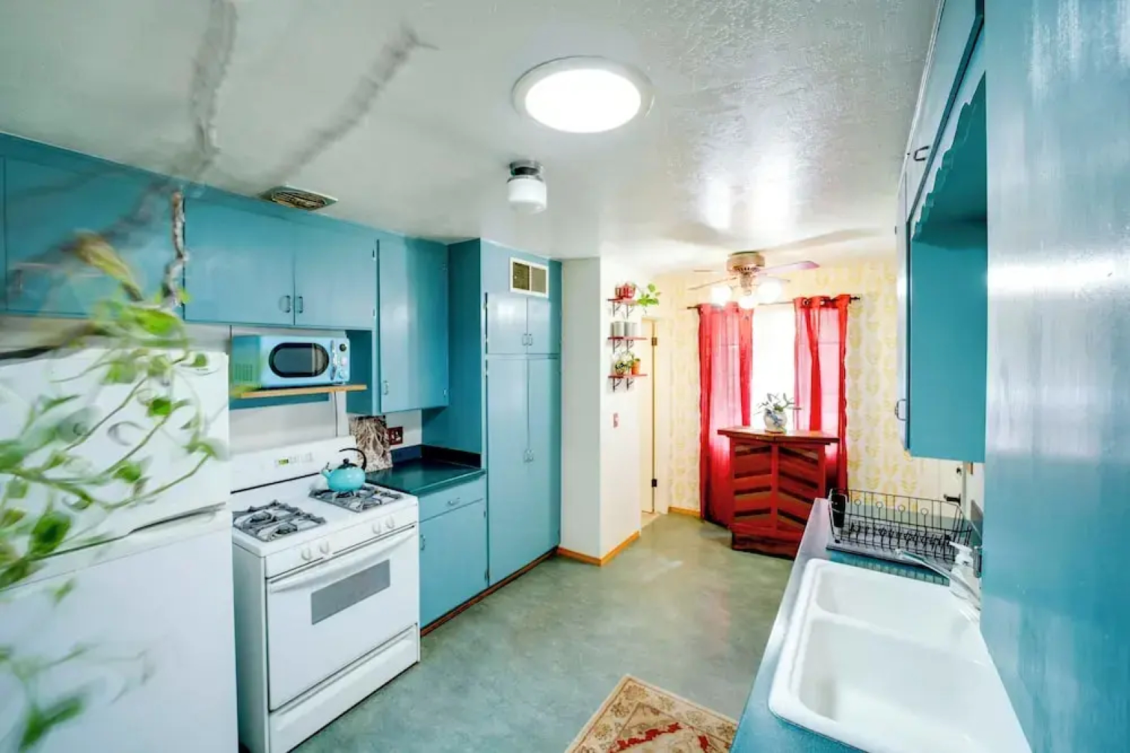 Pet-friendly Cottonwood Home w/ Mountain View!