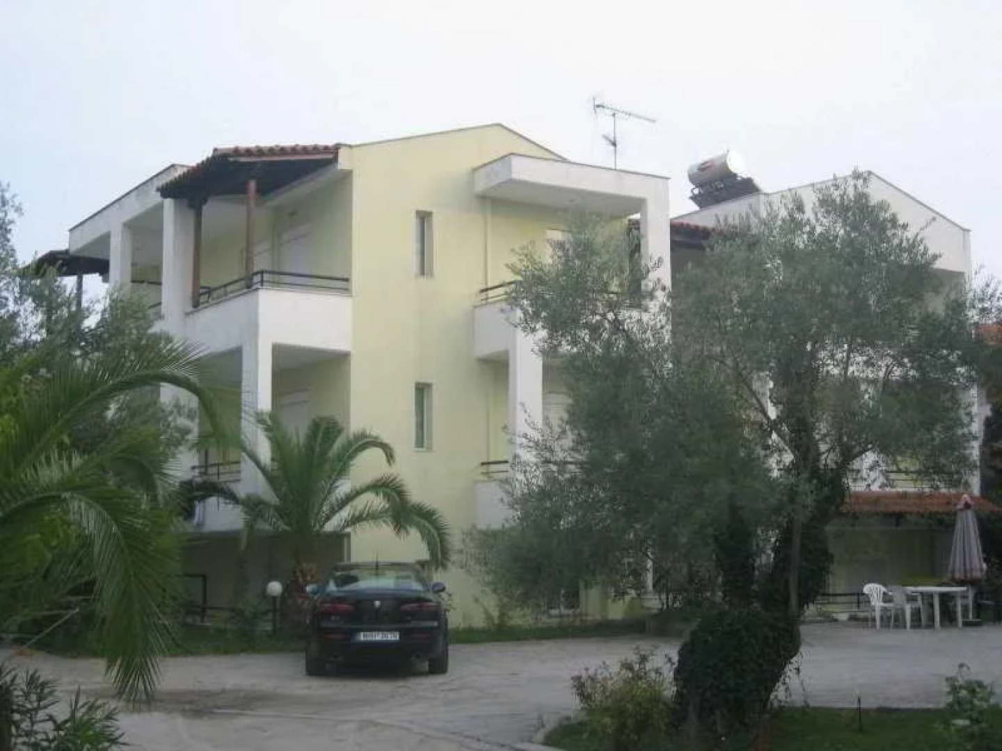 Molos Apartments