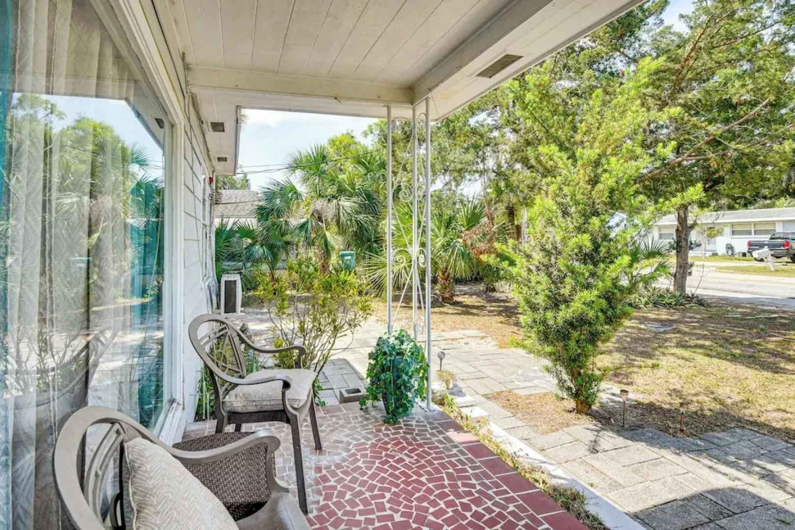 4 Mi to Daytona Boardwalk & Beaches: Cute Cottage