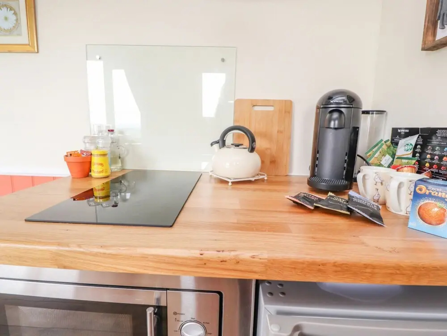 The Journeyman Luxury Shepherds Hut