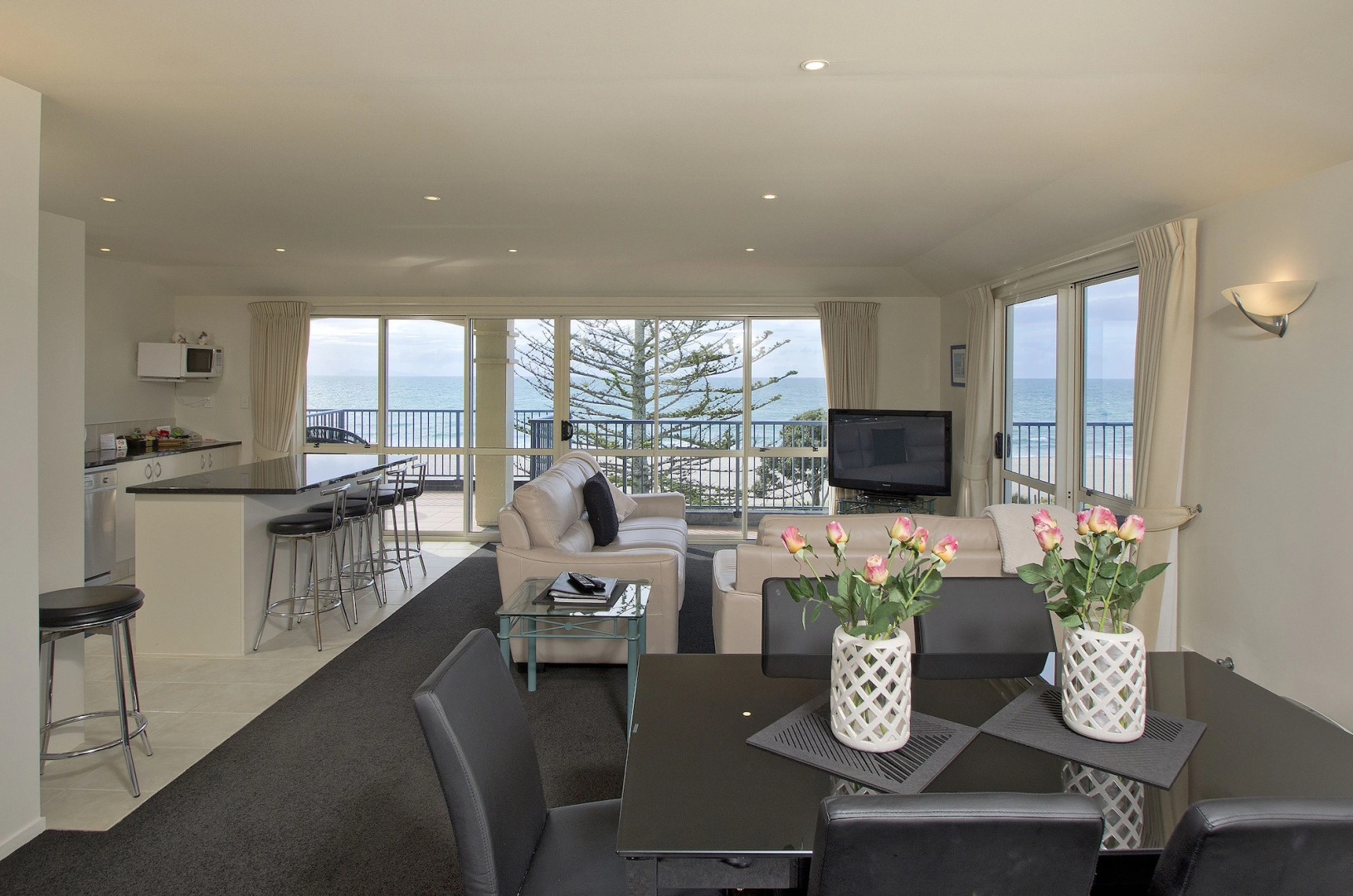 The Pavilions Beachfront Apartments