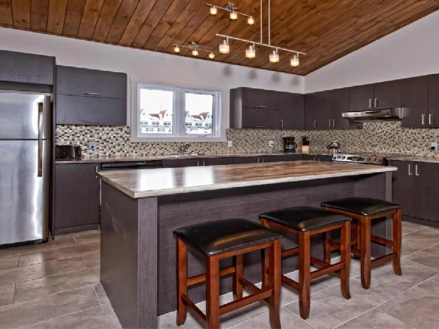 乐福布尔河滨木屋(Le Faubourg Ô Fleuve Chalets)