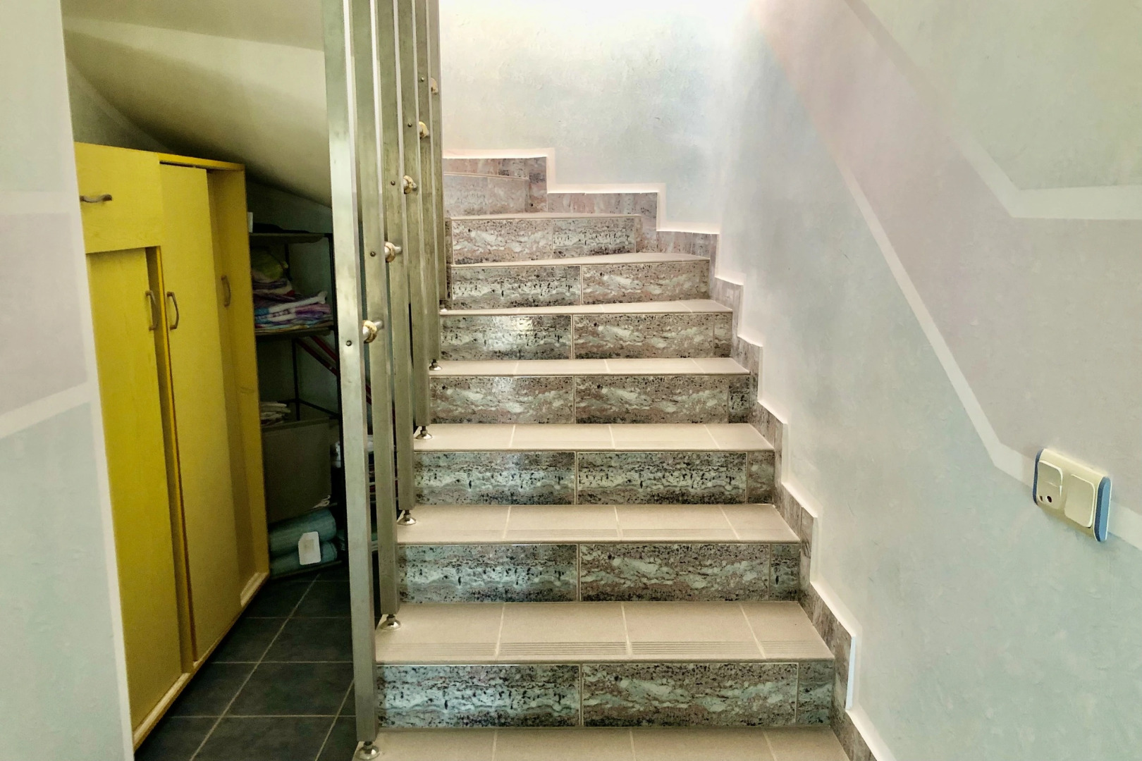 Pool Apartment Mes 4