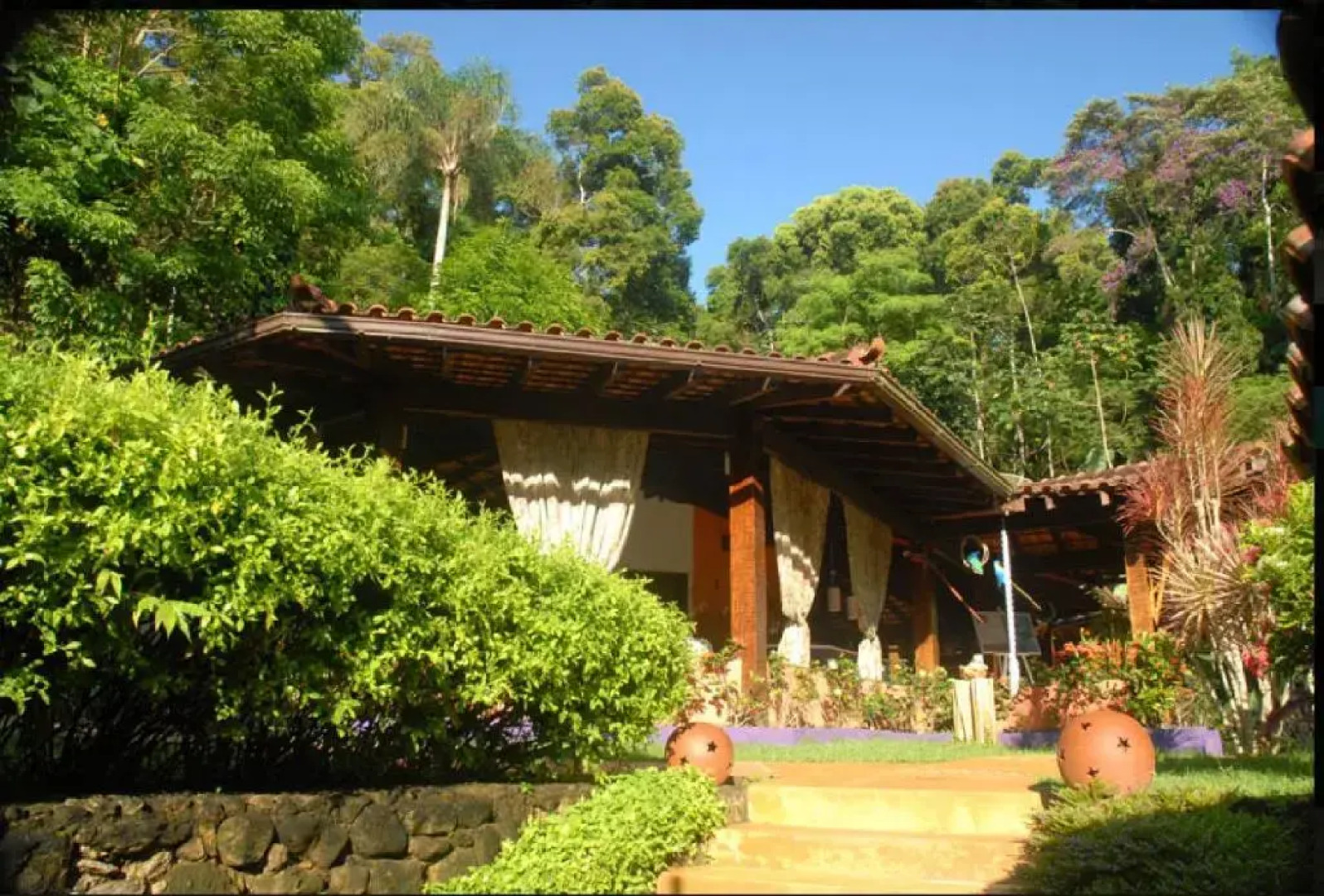 Pousada Canto do Hibisco