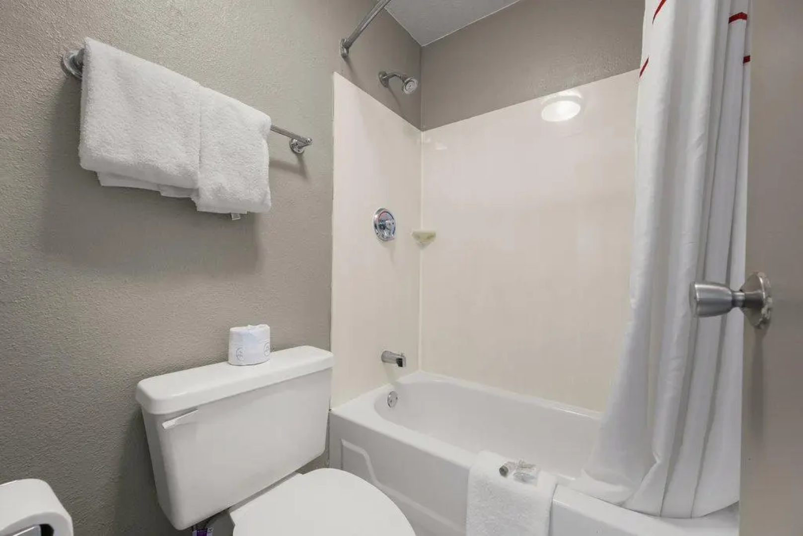 Red Roof Inn Detroit - Royal Oak/ Madison Heights