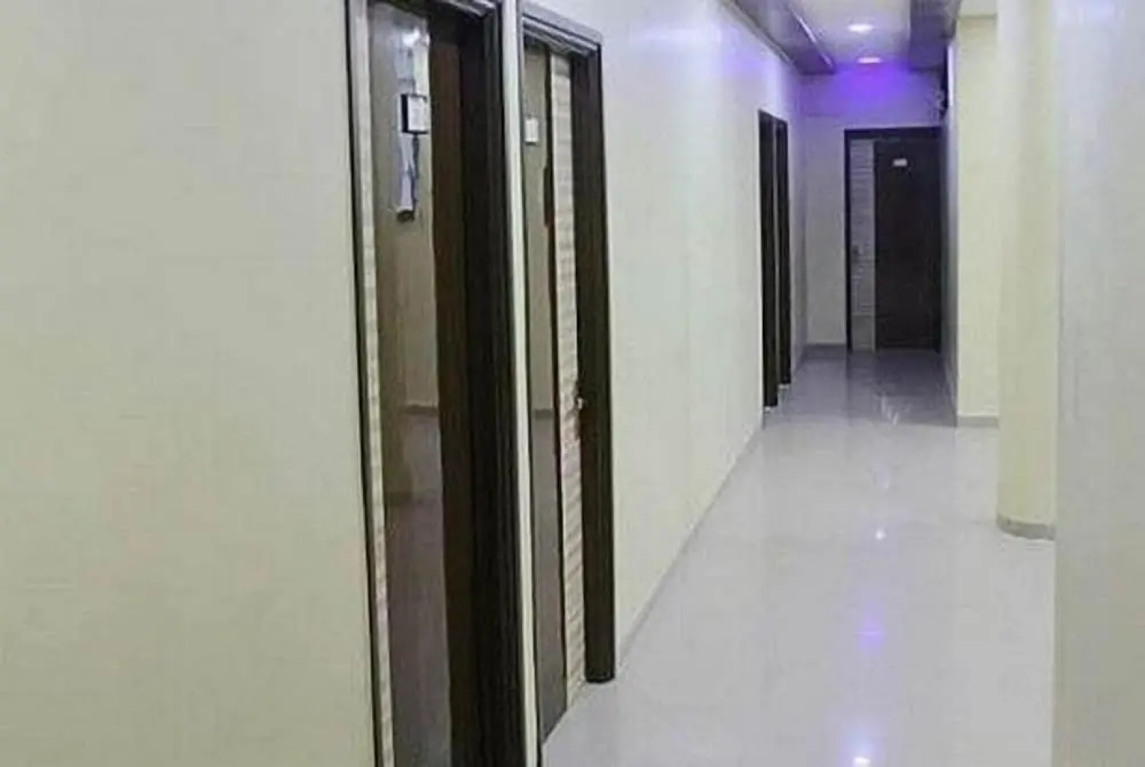 Iroomz VKG Complex