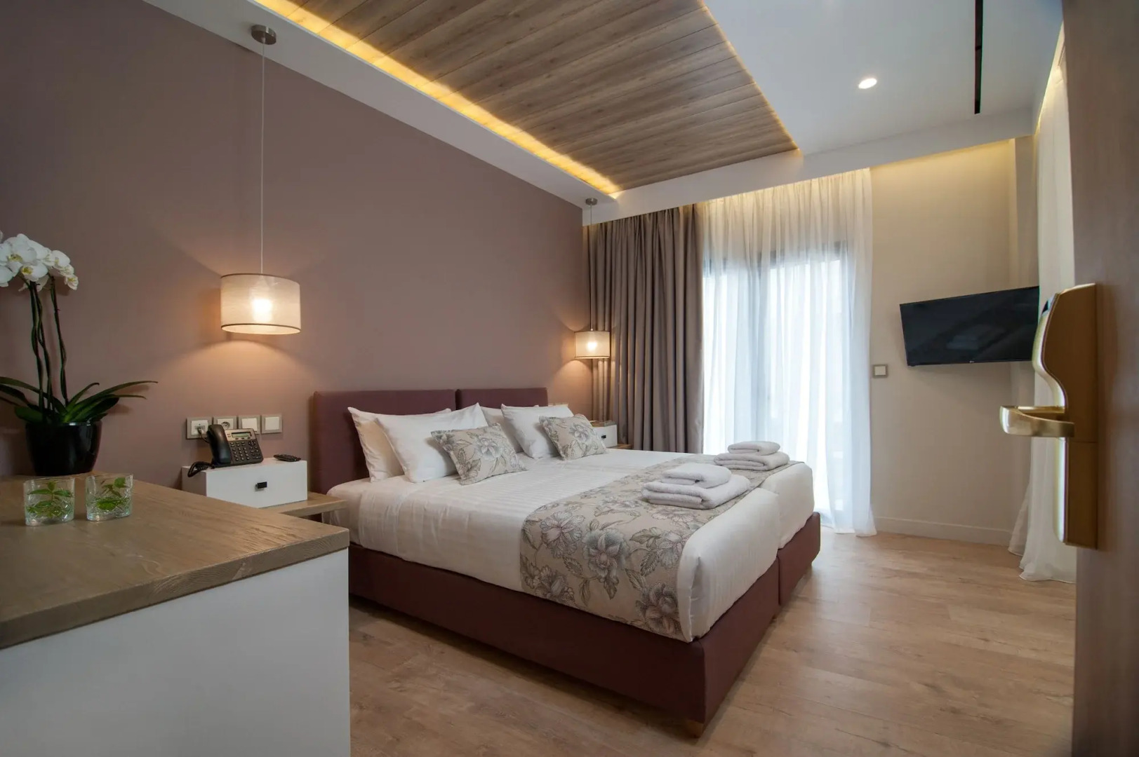 Seasabelle Hotel near Athens Airport