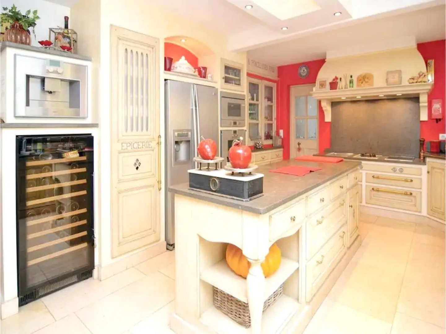 Villa With 4 Bedrooms in Orgon, With Private Pool, Enclosed Garden and