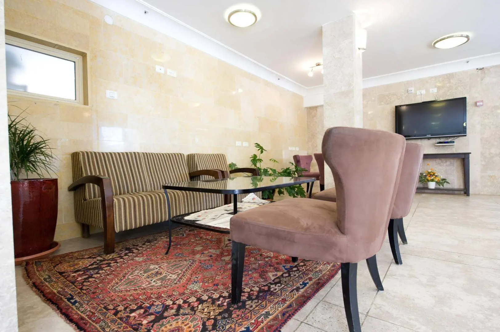 Ramon Suites Hotel