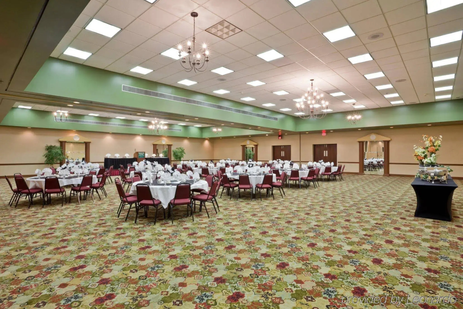 DoubleTree by Hilton Hotel Lawrence