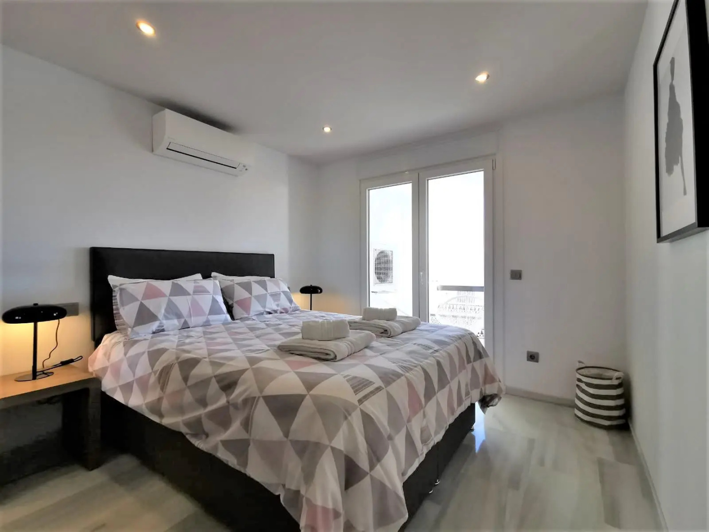 Stunning beachside apartment - Playa Lucera - Mijas Costa - CS126