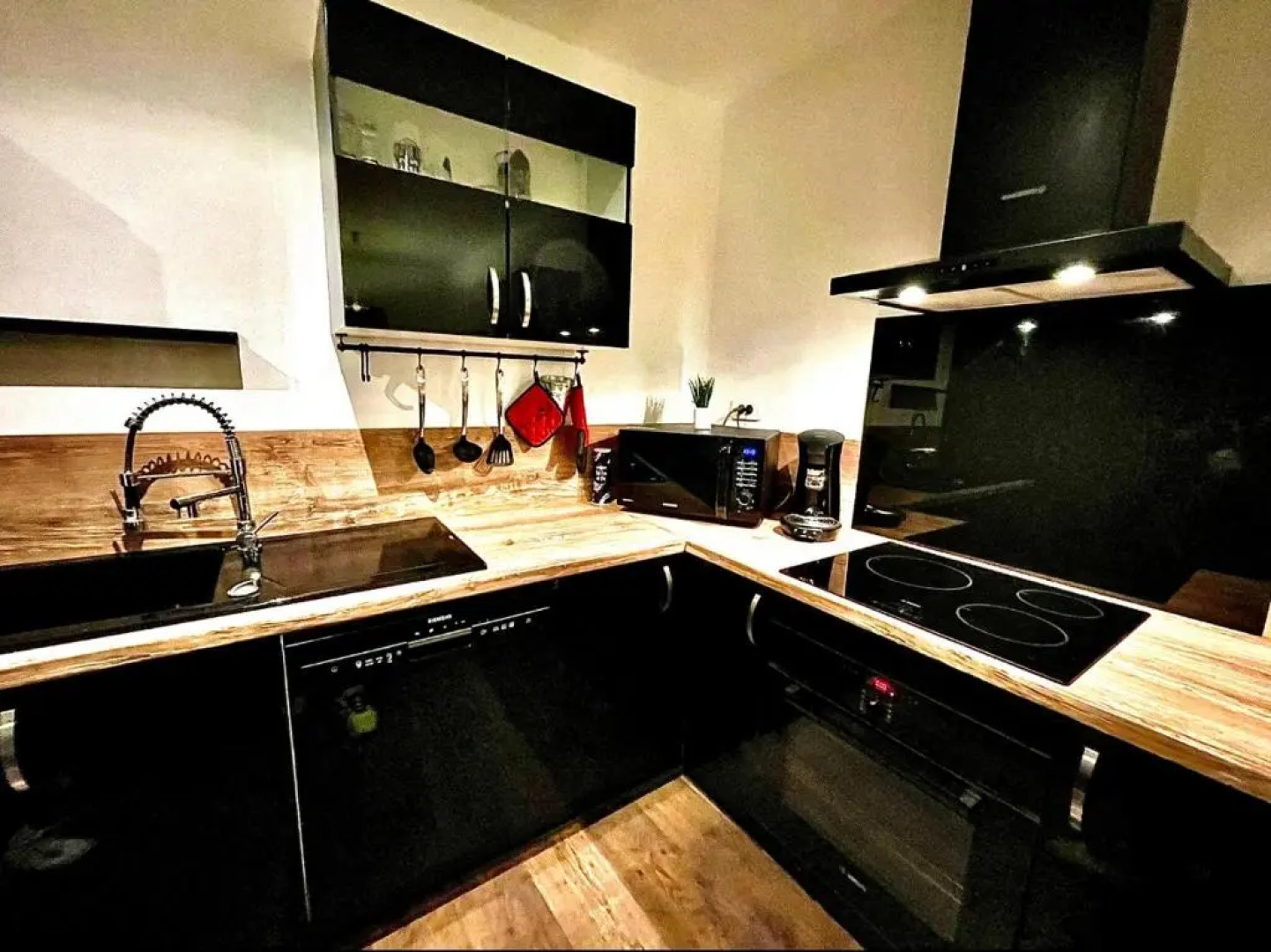 *Fontaine Moussue*Hyper Centre*T2 Standing*