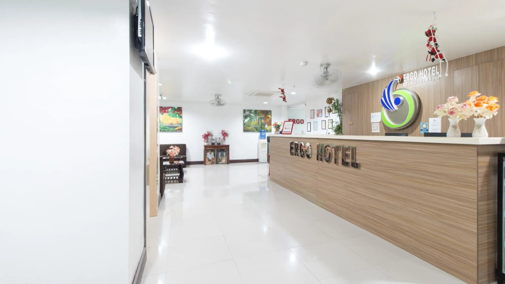 RedDoorz Plus near Vigan City Commercial Center