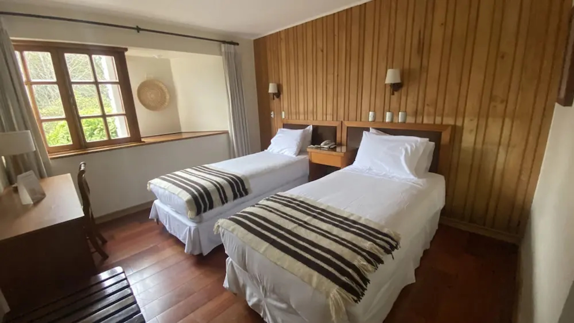 Hotel Costanera - Caja Los Andes