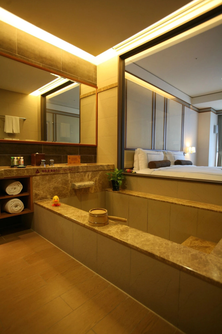 Evergreen Resort Hotel (Jiaosi)