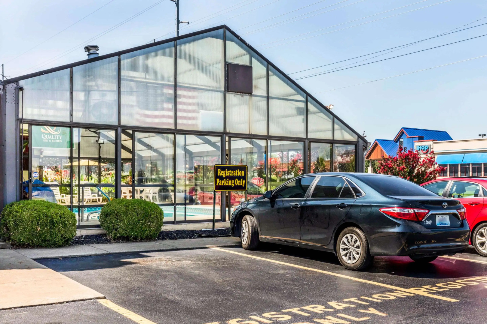 Quality Suites Paducah I-24