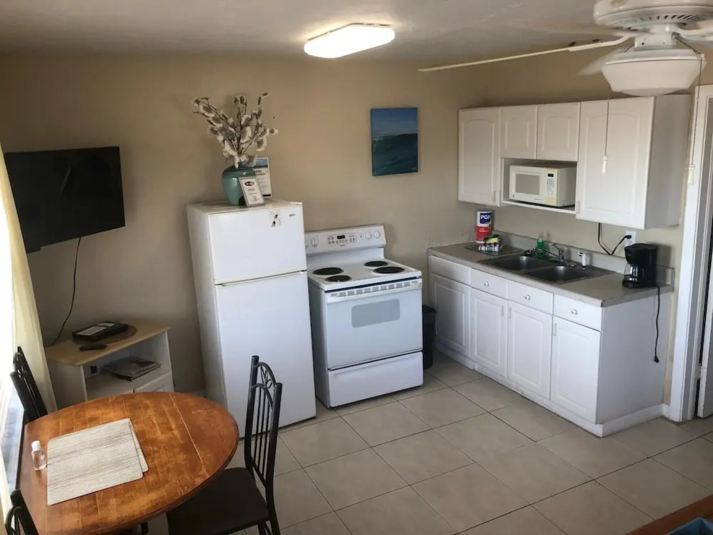 Misty Isles Redington Beachfront Suites 3 and 4