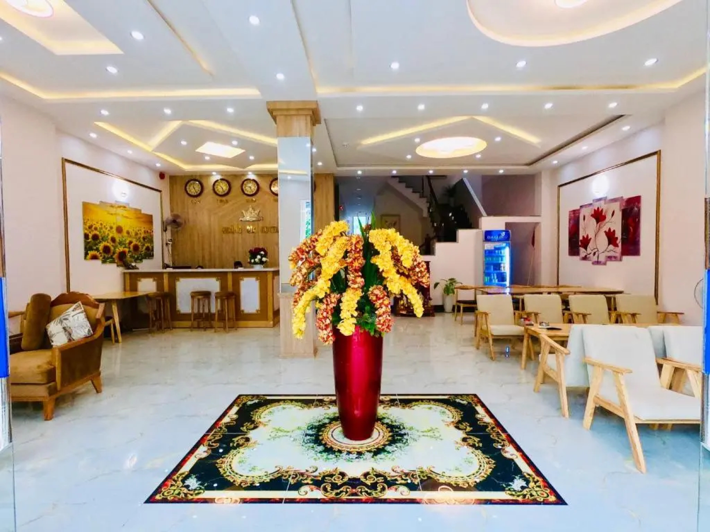 Hoang Gia Hotel Con Đao