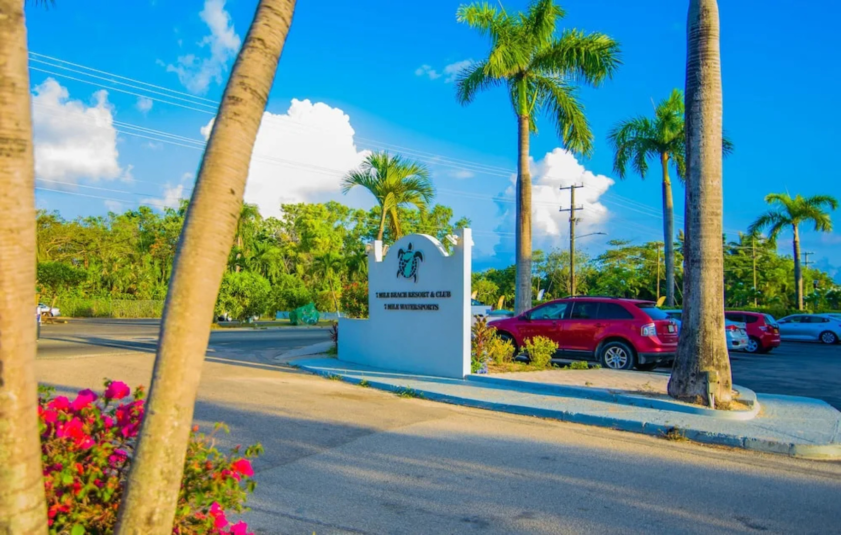 7 Mile Beach Resort & Club