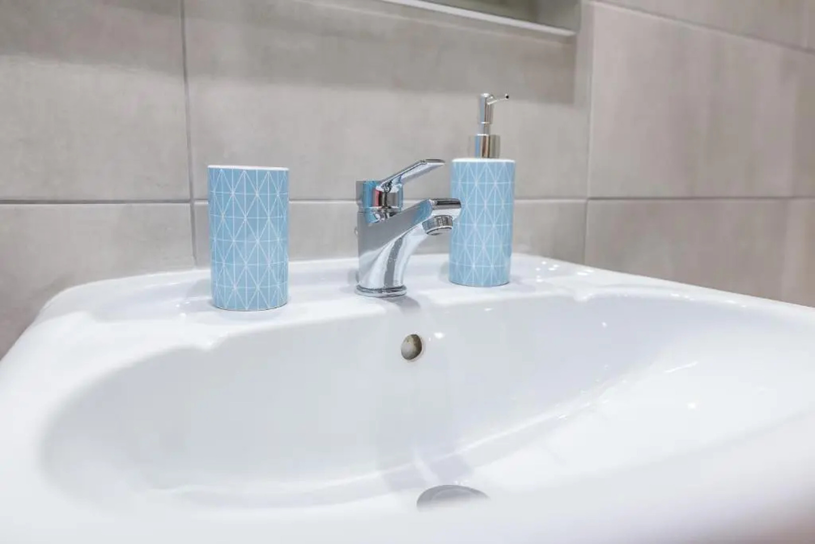 Sergios Apartments 3