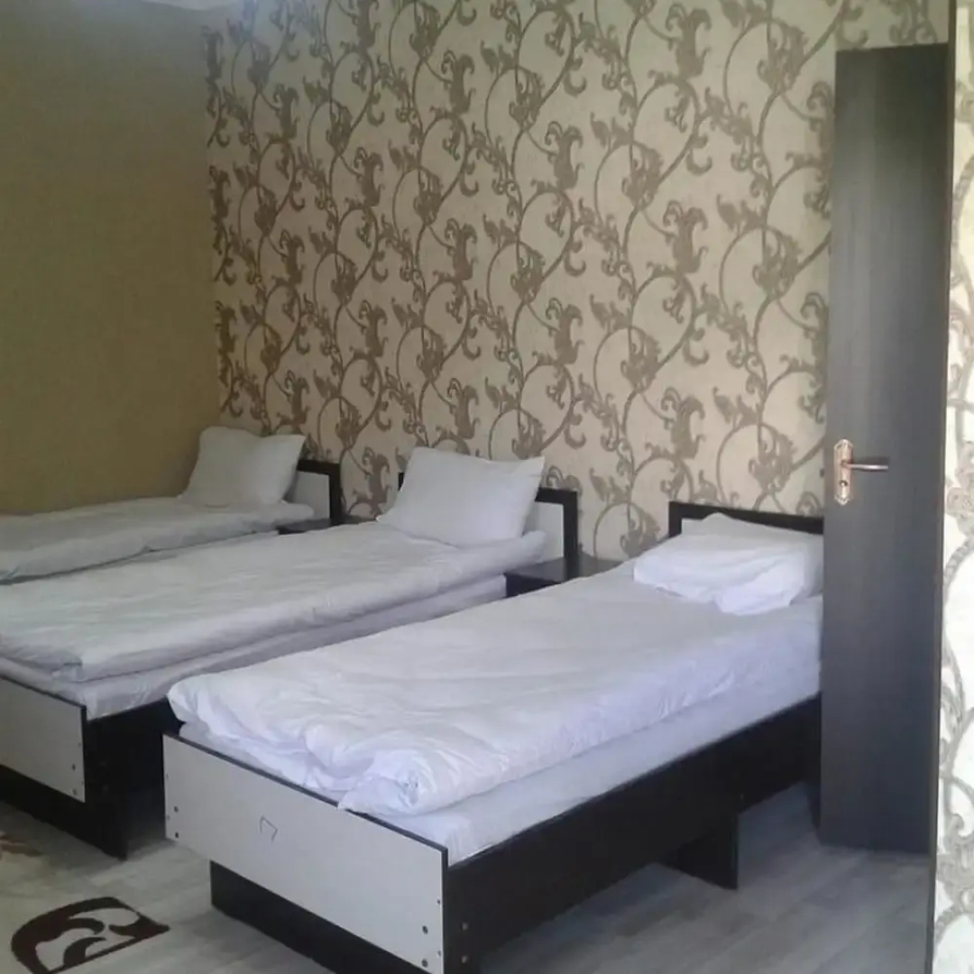 Bişkek Kant Molodezhnaya Hotel