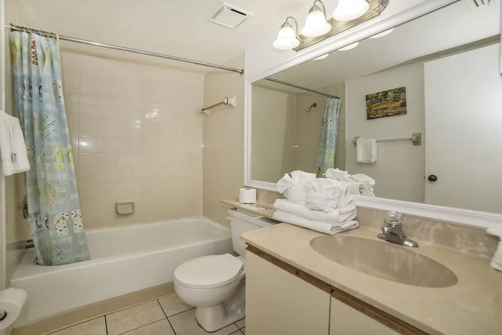 Shorewalk lakeview condo close to IMG