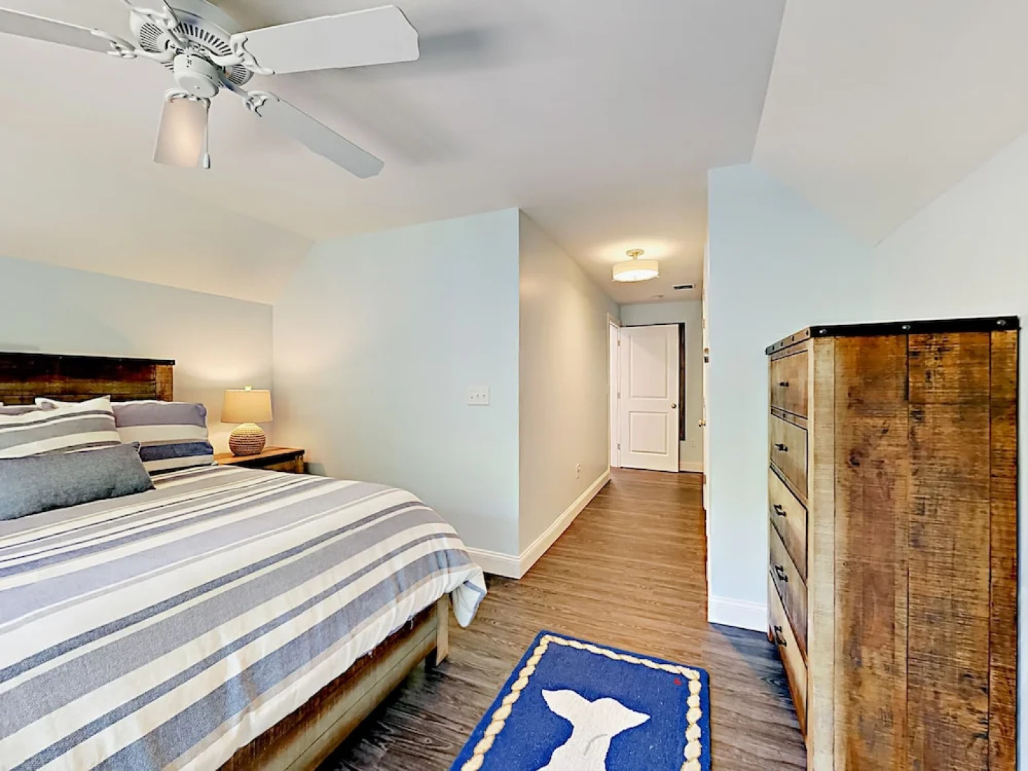 1976 Portland Road Cottage Unit 3 Porpus Place 2 Bedrooms 2 Bathrooms