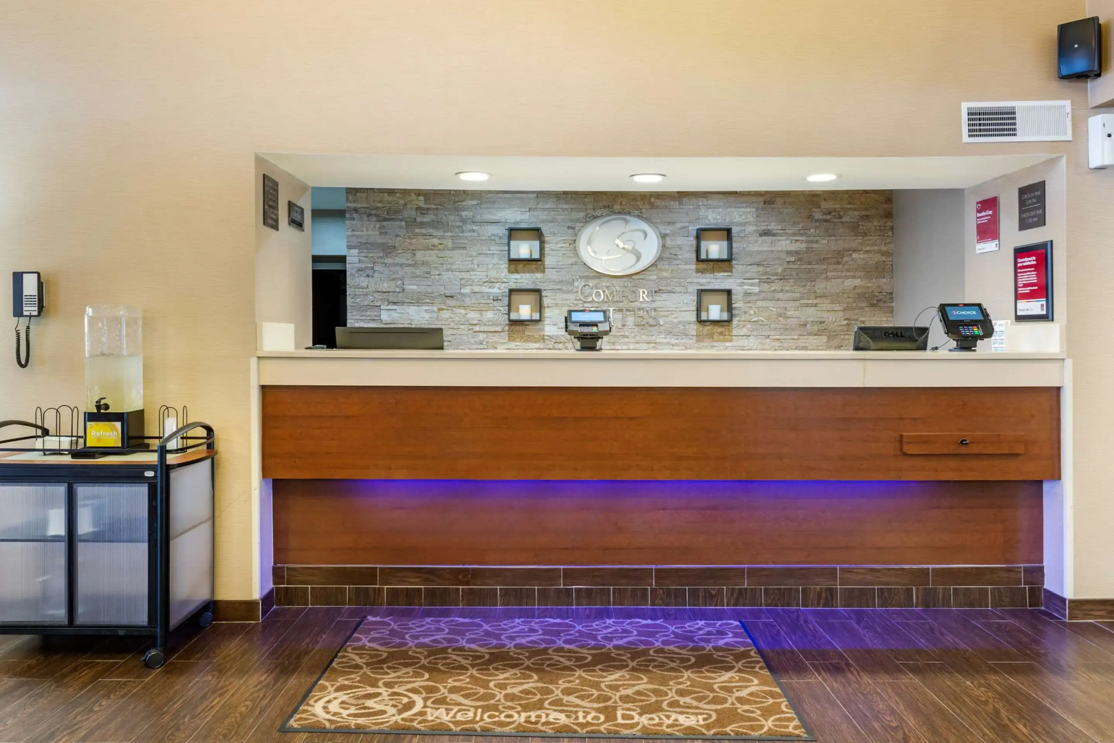 Comfort Suites Dover University Area