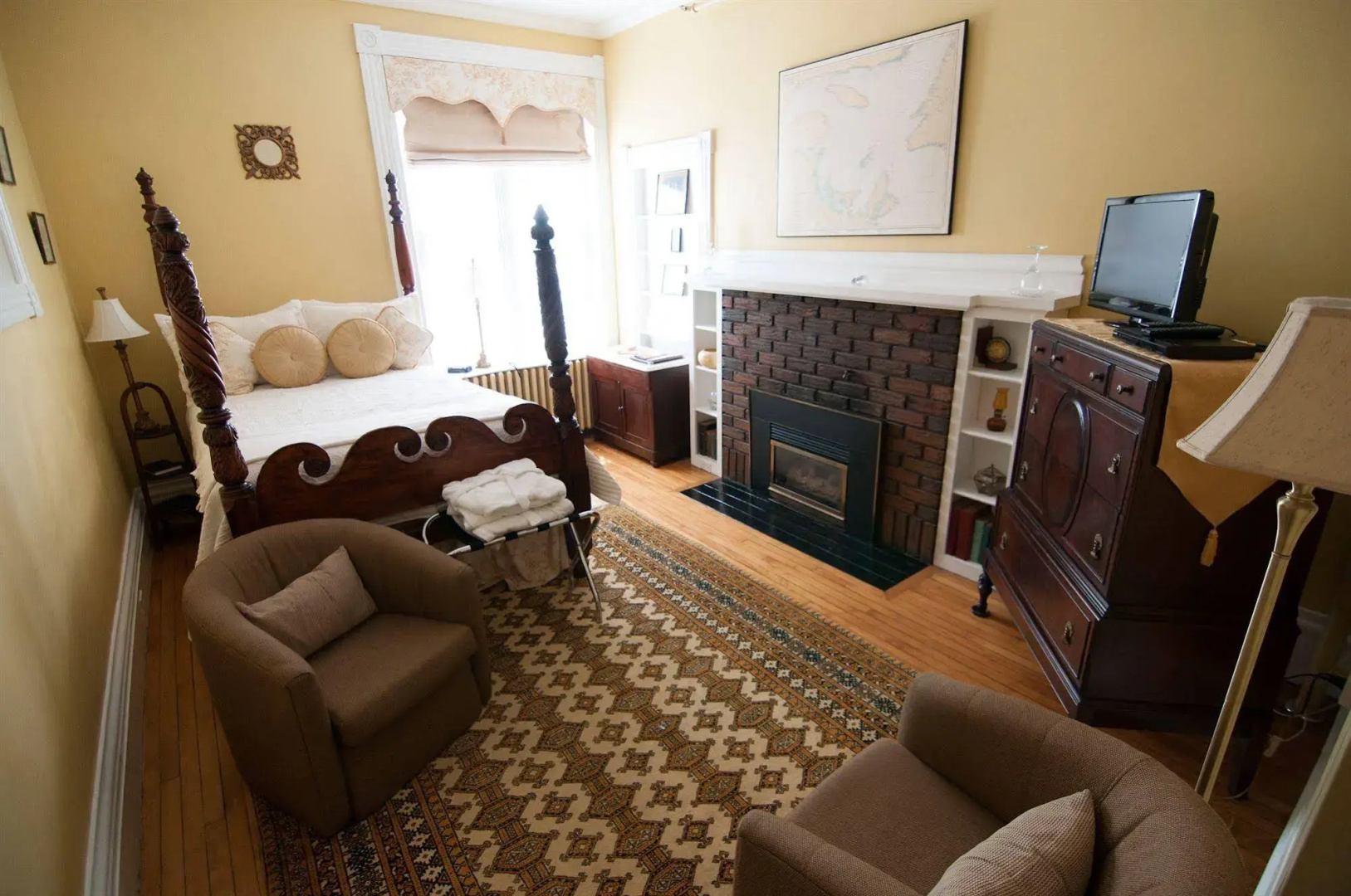 Shipwright Inn