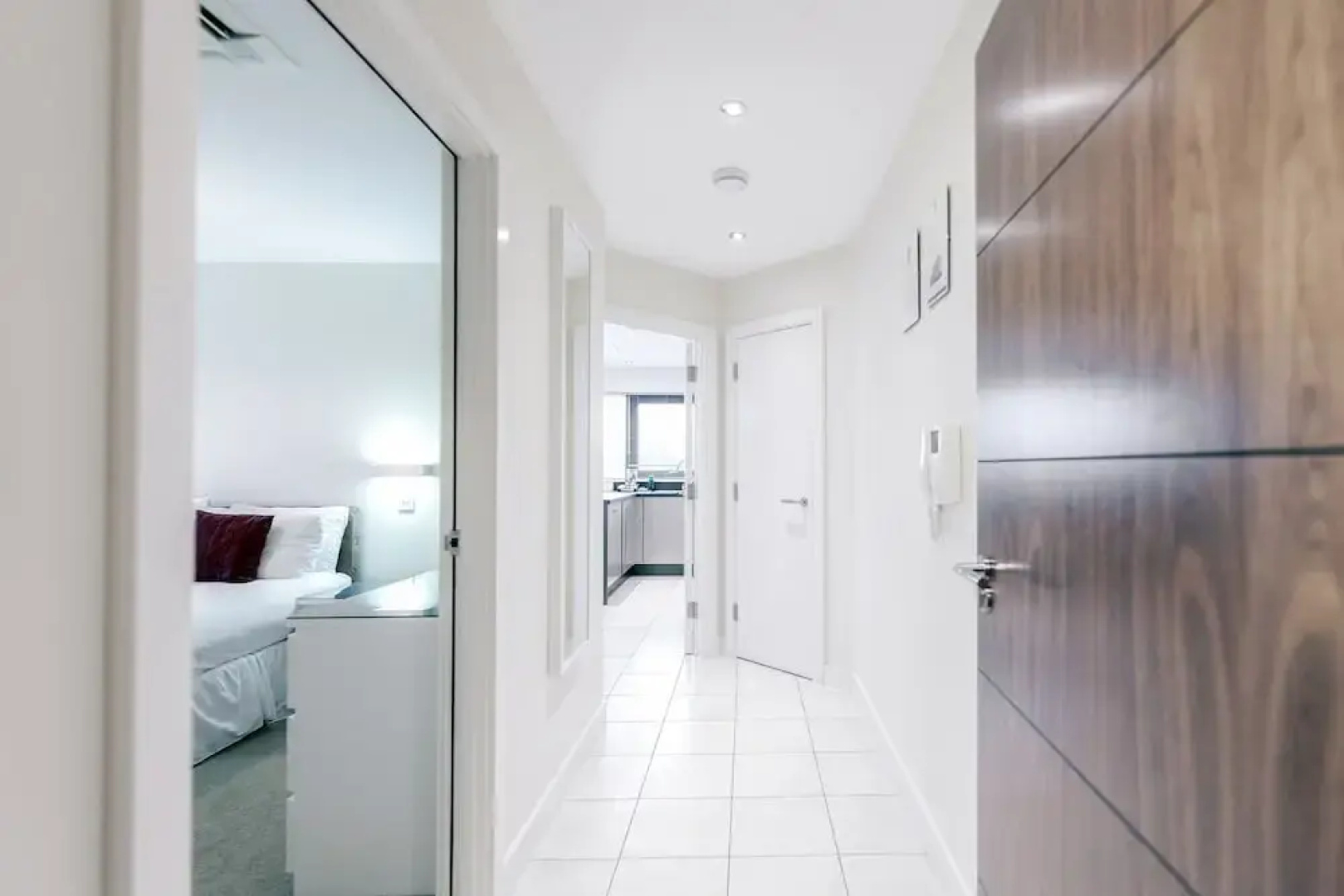 Roomspace Apartments -New Manor House