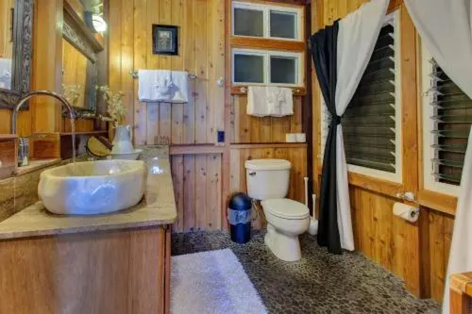 The Bali House & Bali Cottage at Kehena Beach