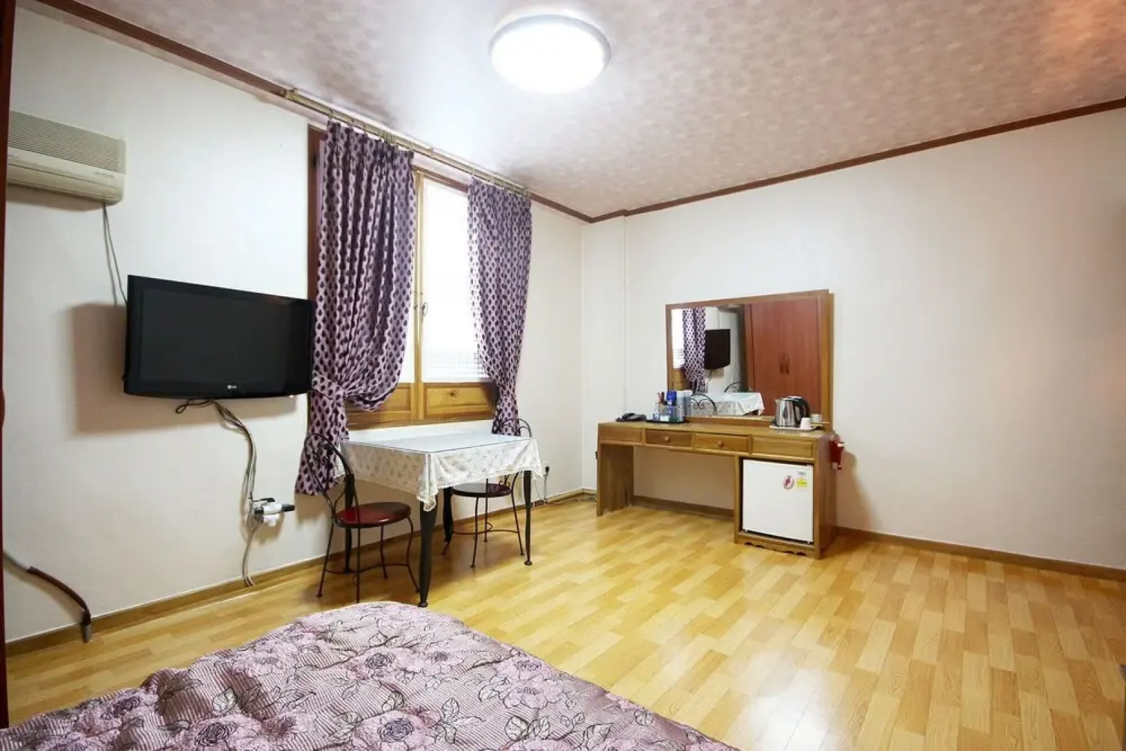 Charlotte Motel Gurye