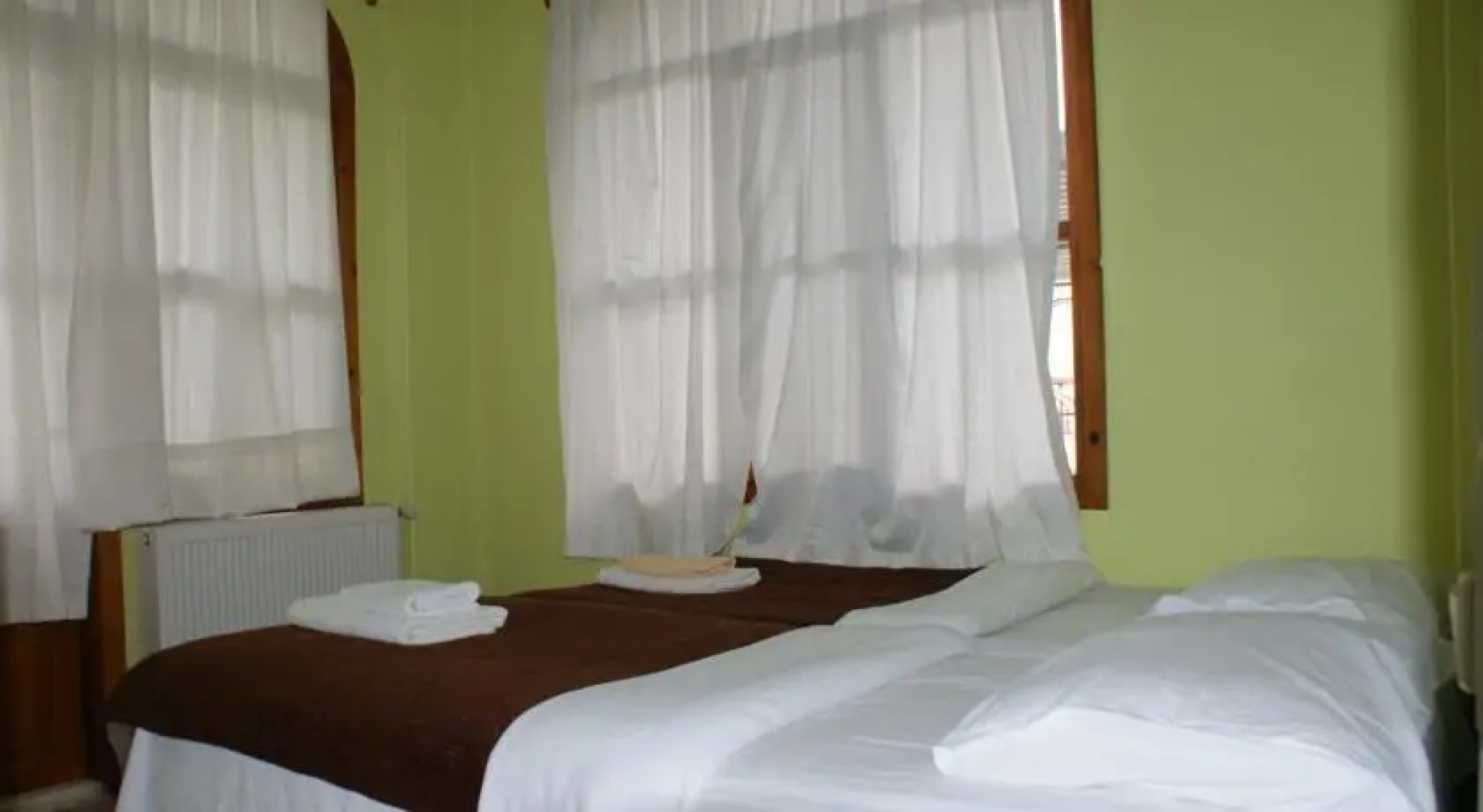 Flora Hotel
