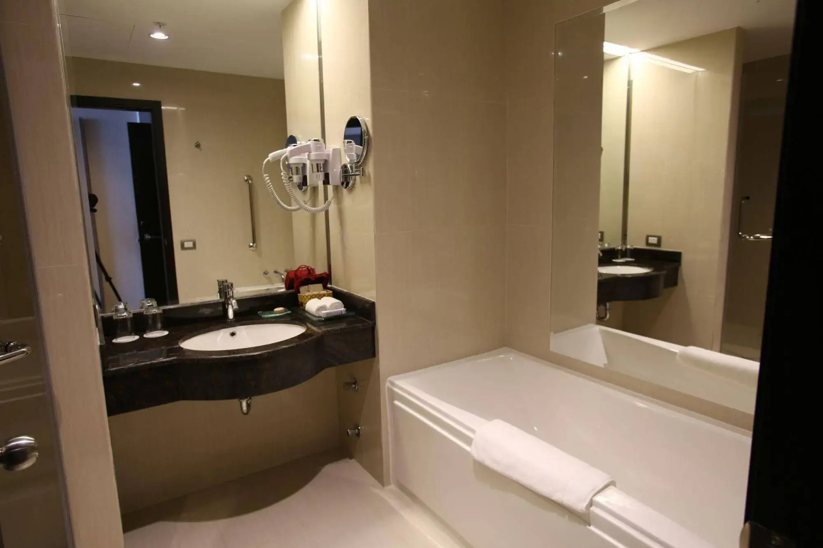 DoubleTree by Hilton Trujillo