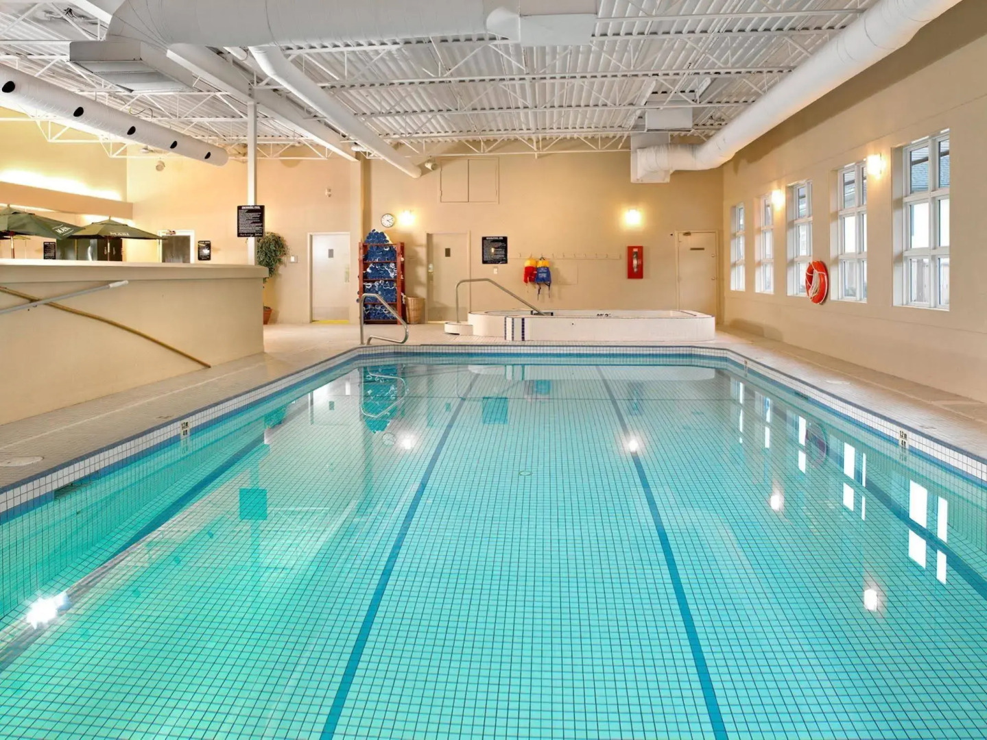 Coast Canmore Hotel & Conference Centre