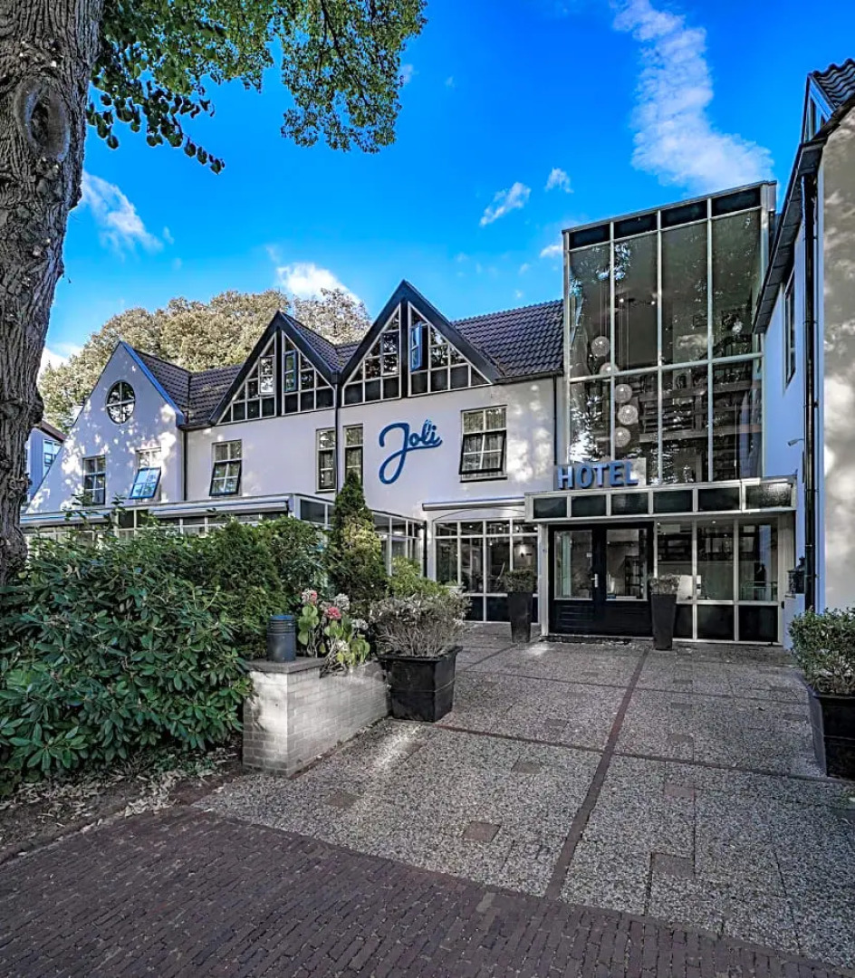 Отель Joli Bergen