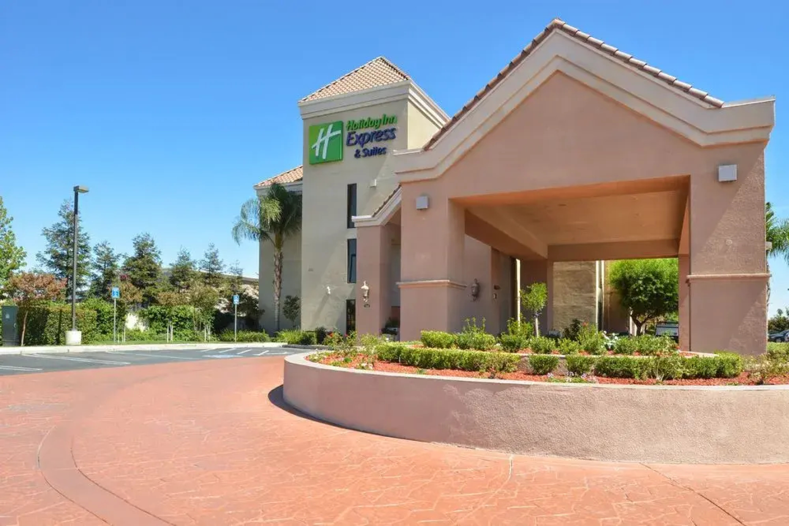 Holiday Inn Express & Suites Lathrop